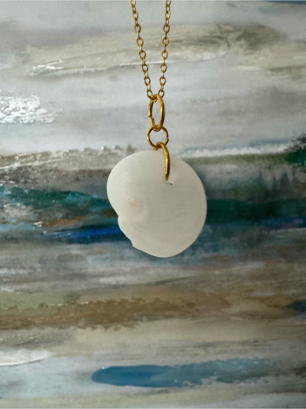White Baby’s Ear Seashell Pendant Necklace